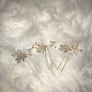 Set of three hair pins